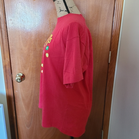 Vintage Graphic Tshirt - Picture 3 of 5